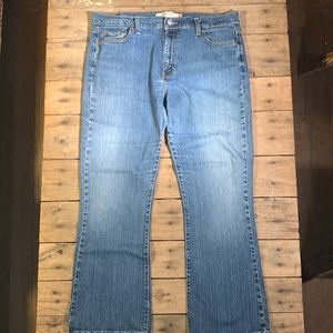 Levi’s 515 Boot Cut 16 S